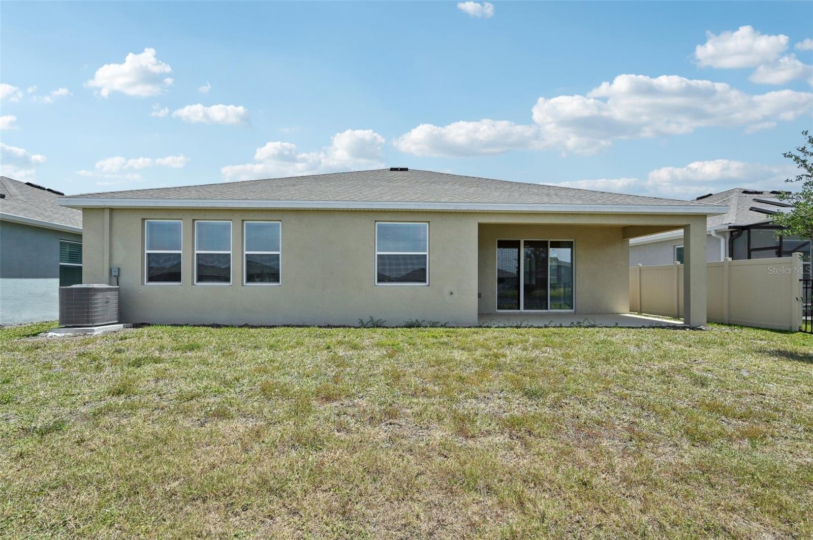 Image 34 of 52 For 17536 Cantarina Cove