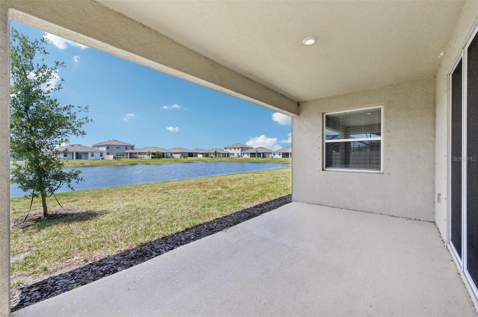 Image 36 of 52 For 17536 Cantarina Cove