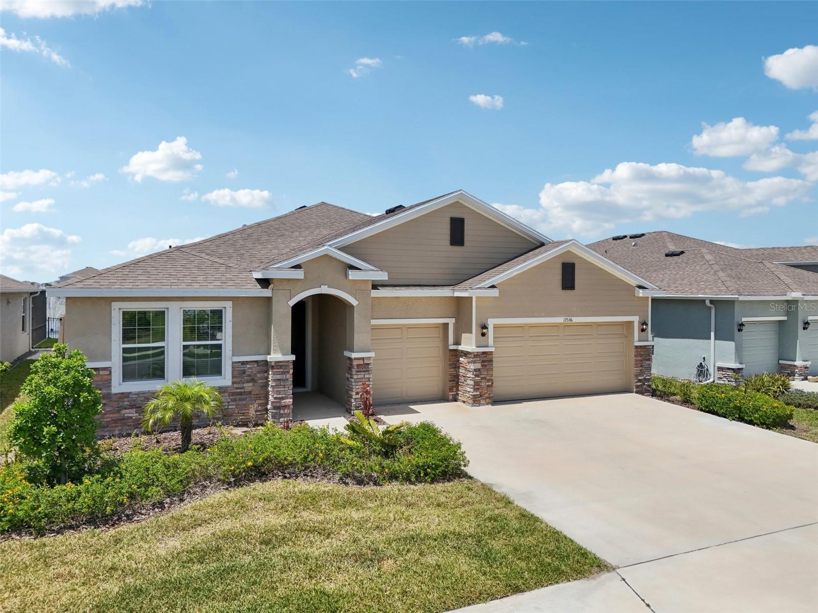 Image 40 of 52 For 17536 Cantarina Cove