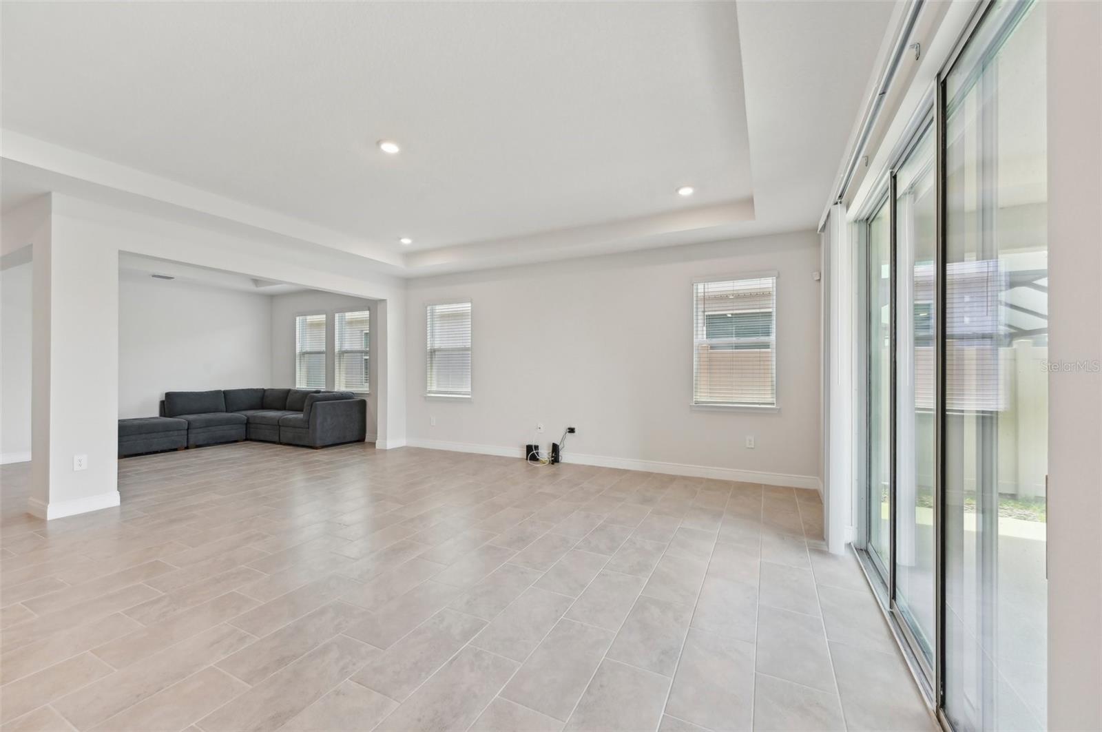 Image 6 of 52 For 17536 Cantarina Cove