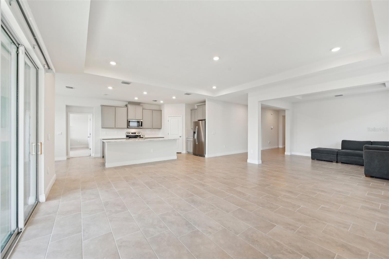 Image 7 of 52 For 17536 Cantarina Cove