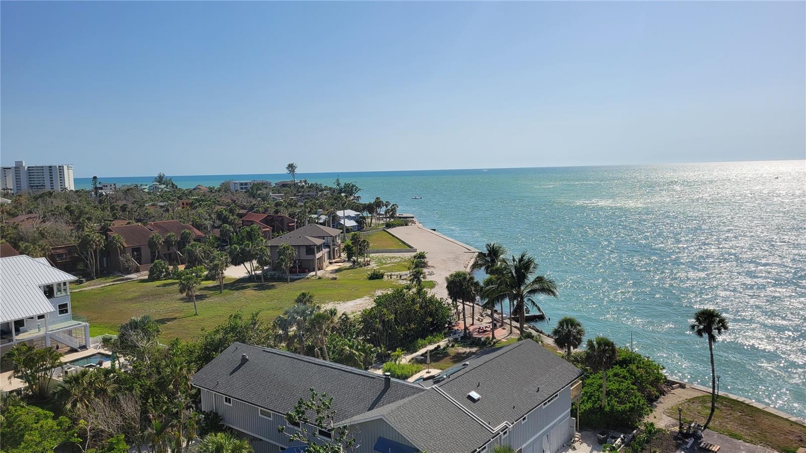 Image 16 of 47 For 4822 Ocean Boulevard 8b