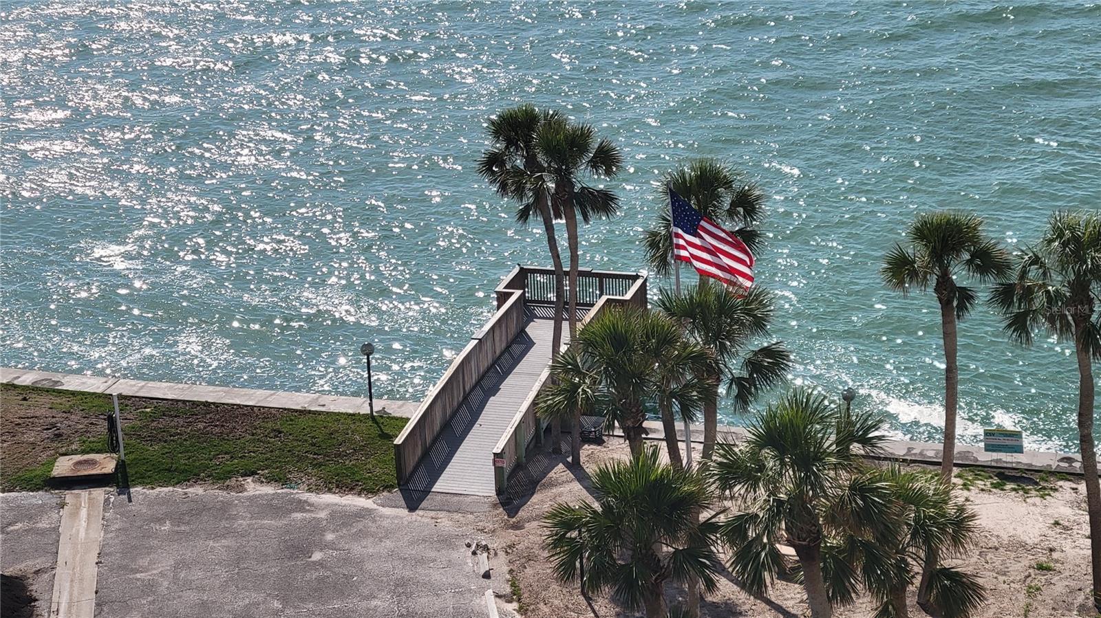 Image 17 of 47 For 4822 Ocean Boulevard 8b