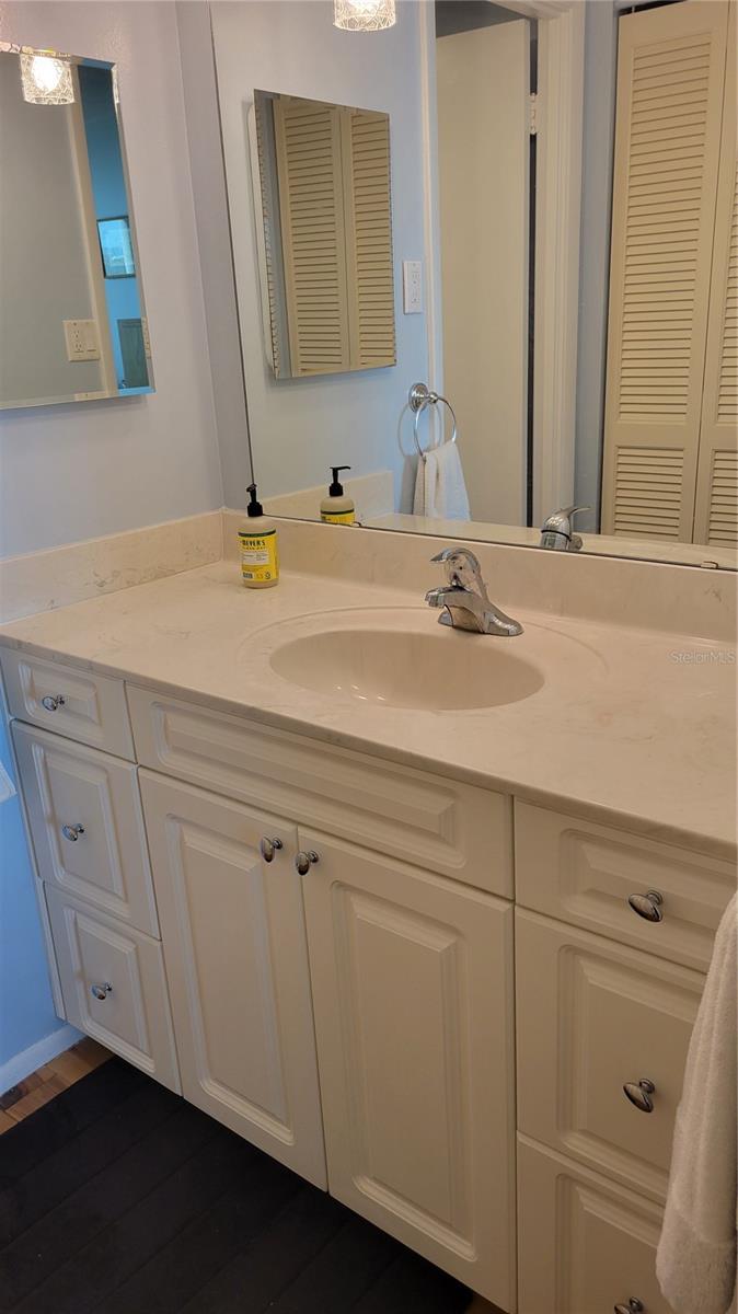 Image 25 of 47 For 4822 Ocean Boulevard 8b