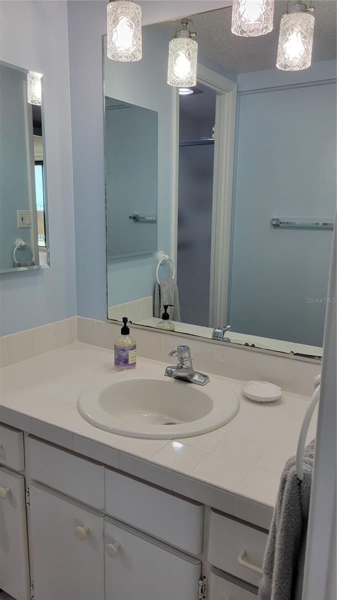 Image 29 of 47 For 4822 Ocean Boulevard 8b
