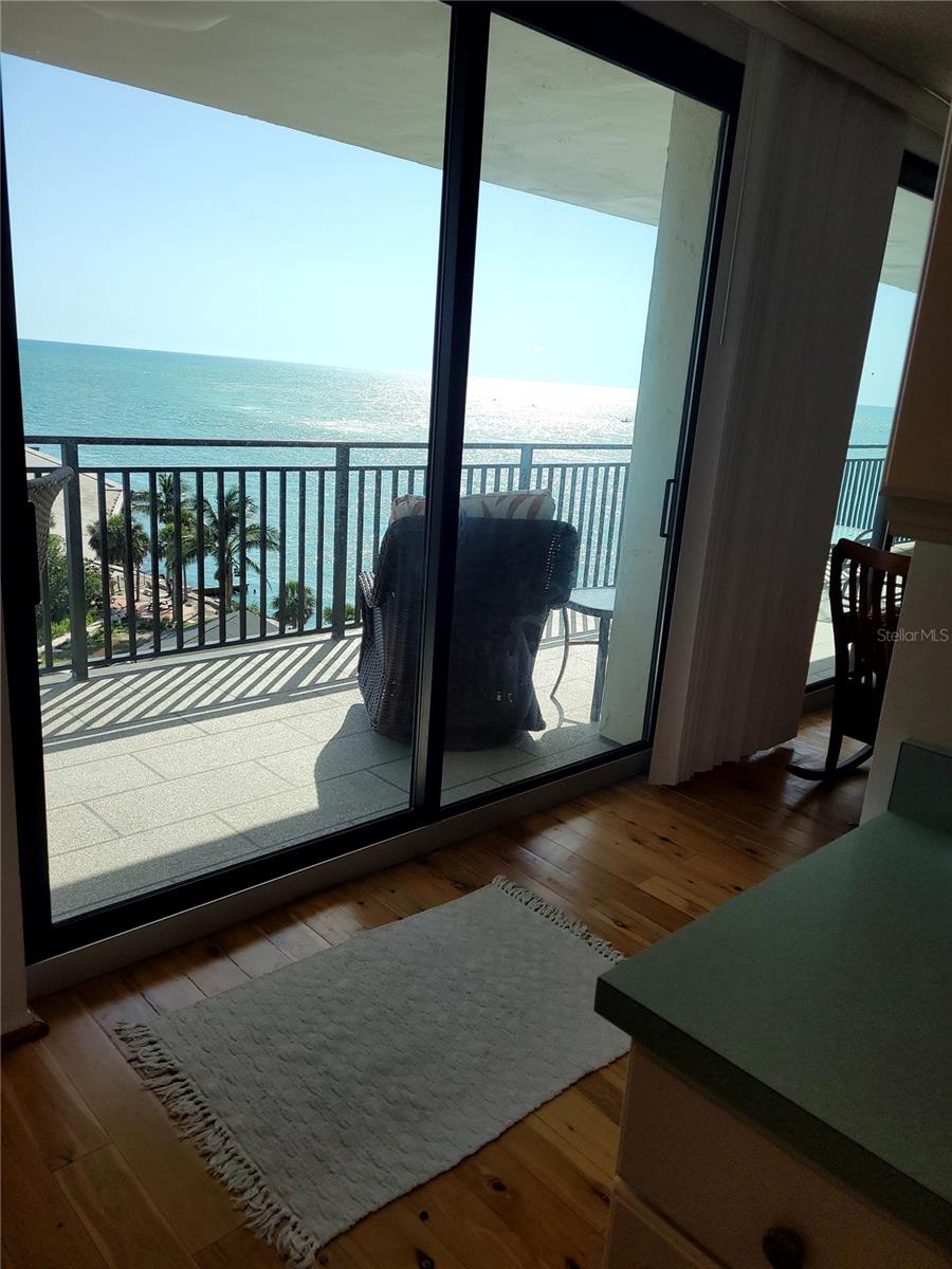 Image 7 of 47 For 4822 Ocean Boulevard 8b