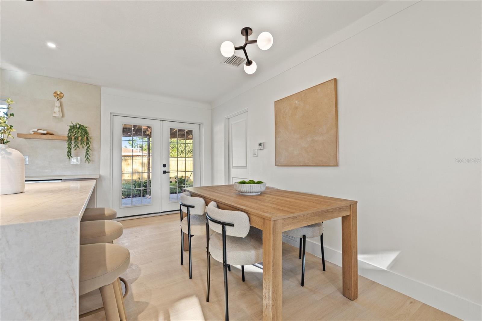 Image 11 of 33 For 5900 6th Way S