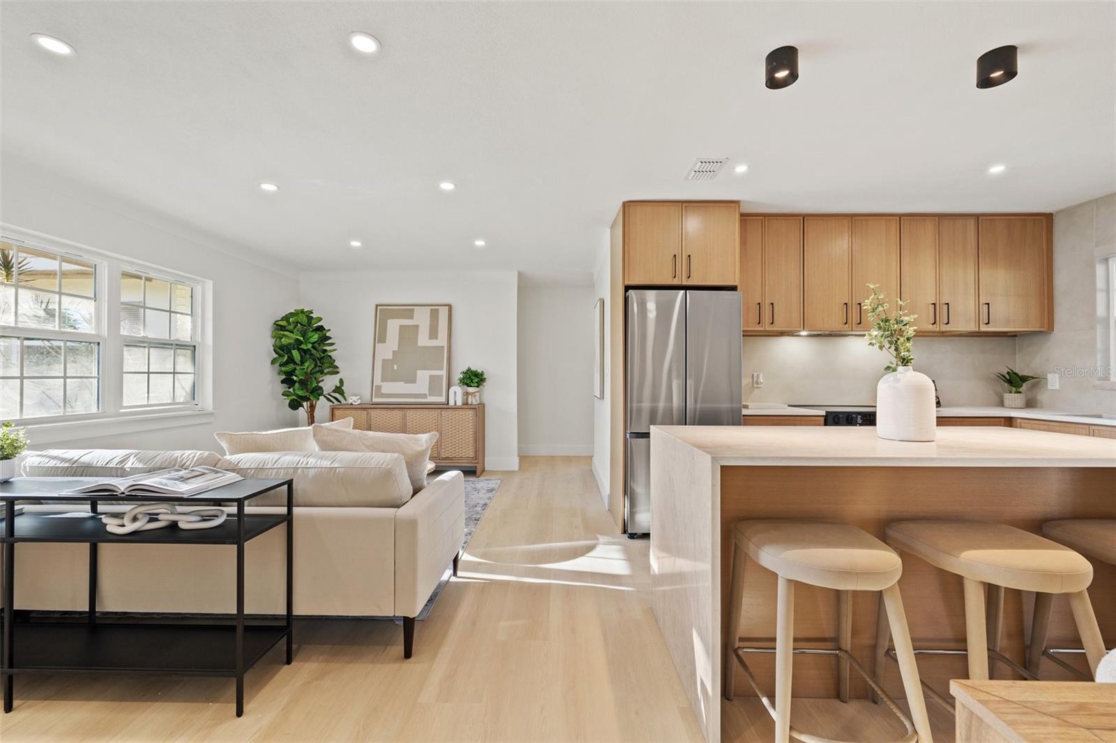 Image 12 of 33 For 5900 6th Way S