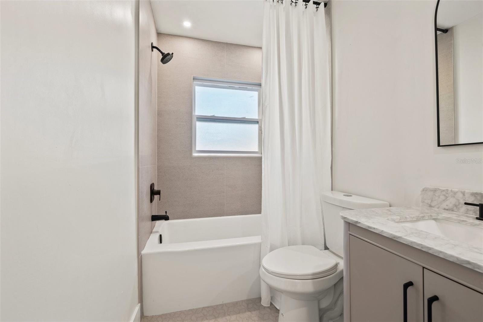 Image 23 of 33 For 5900 6th Way S