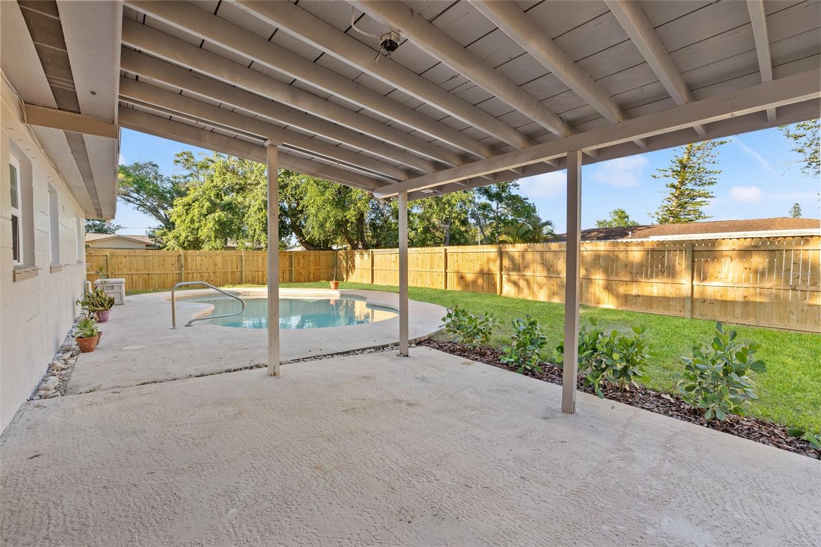 Image 26 of 33 For 5900 6th Way S
