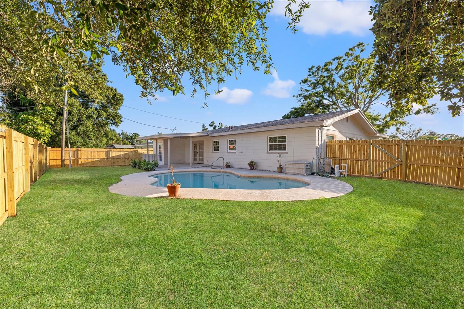 Image 28 of 33 For 5900 6th Way S