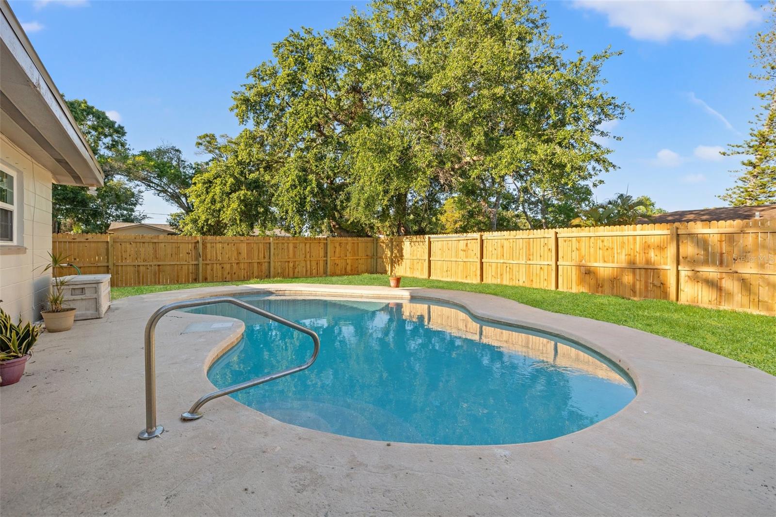 Image 29 of 33 For 5900 6th Way S