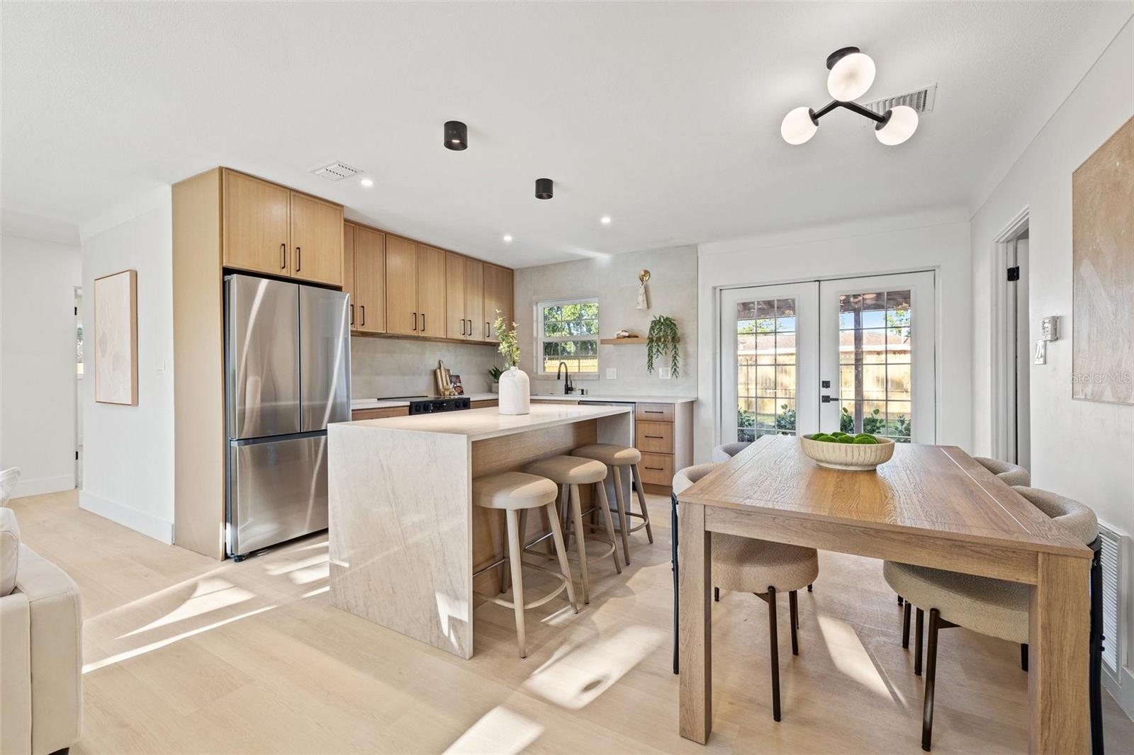 Image 9 of 33 For 5900 6th Way S