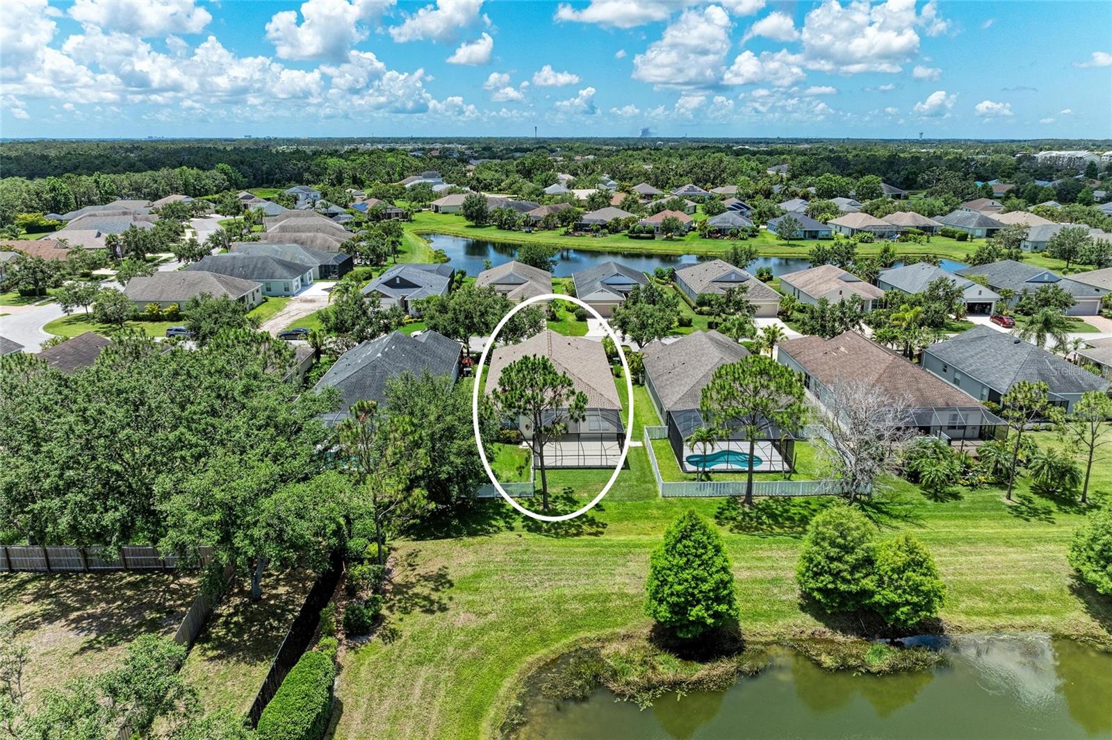 Image 32 of 39 For 11811 Fennemore Way