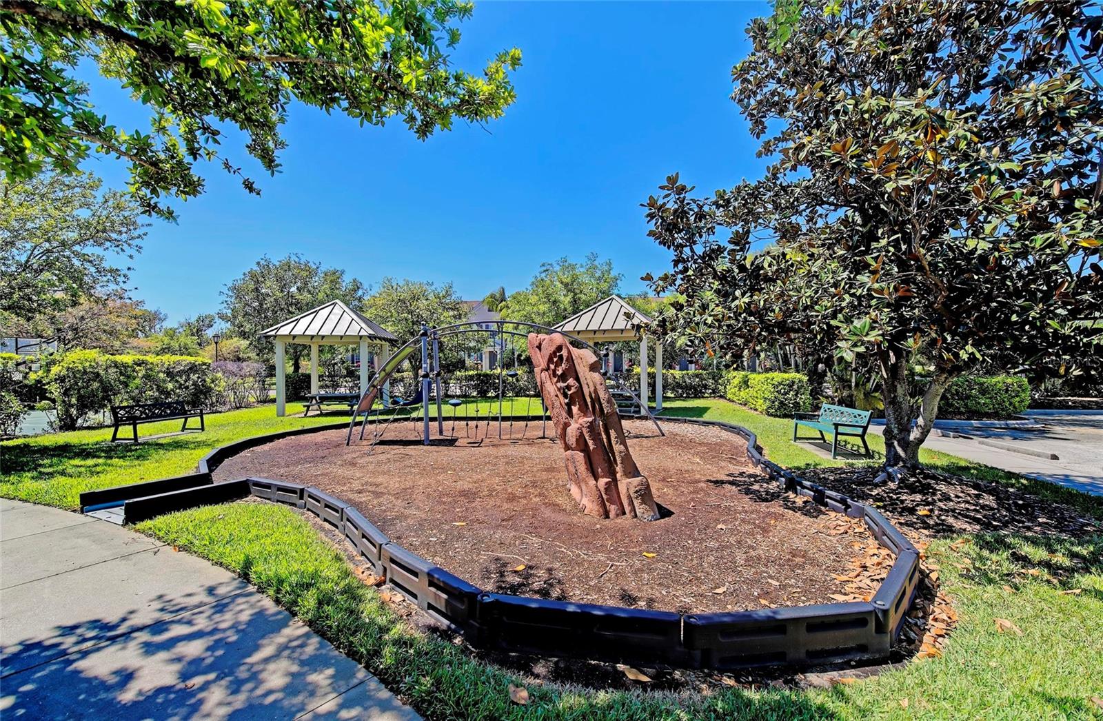 Image 33 of 39 For 11811 Fennemore Way