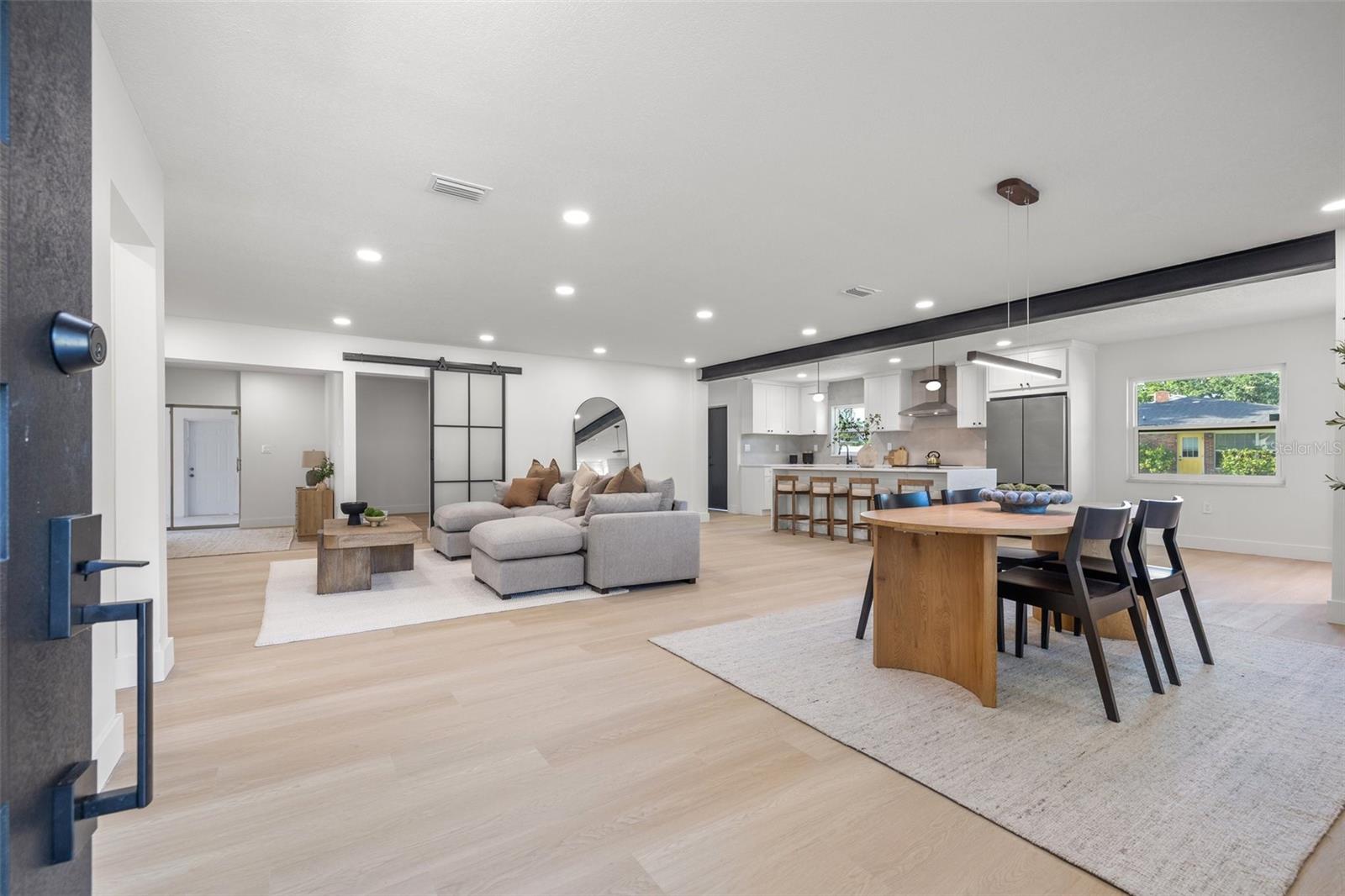 Listing photo id 0 for 1801 Saint Isabel Street