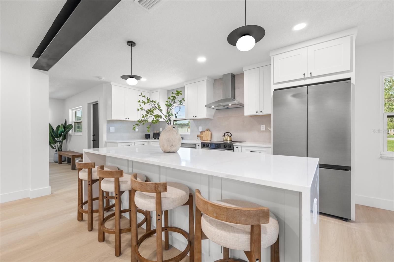Listing photo id 4 for 1801 Saint Isabel Street