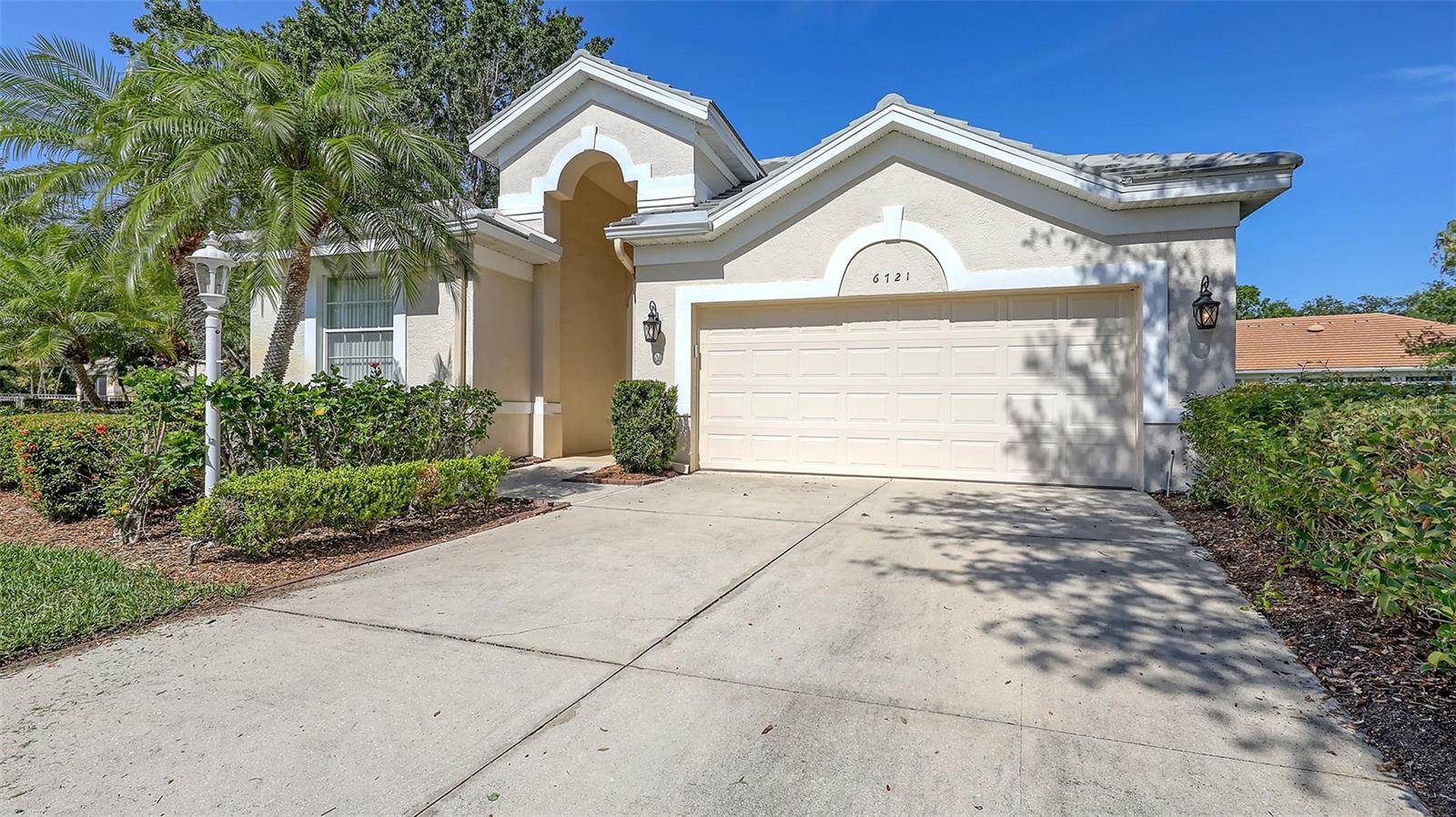 Details for 6721 Oak Manor Drive, LAKEWOOD RANCH, FL 34202