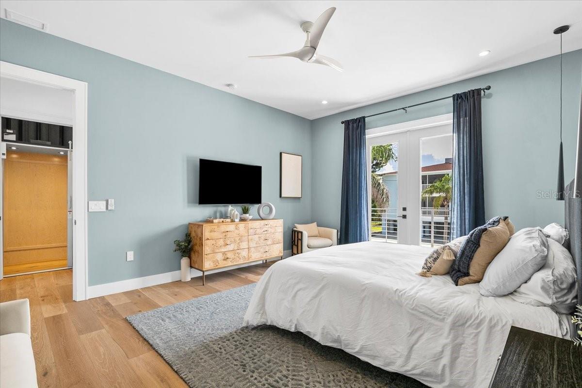 Image 12 of 54 For 3702 5th Avenue