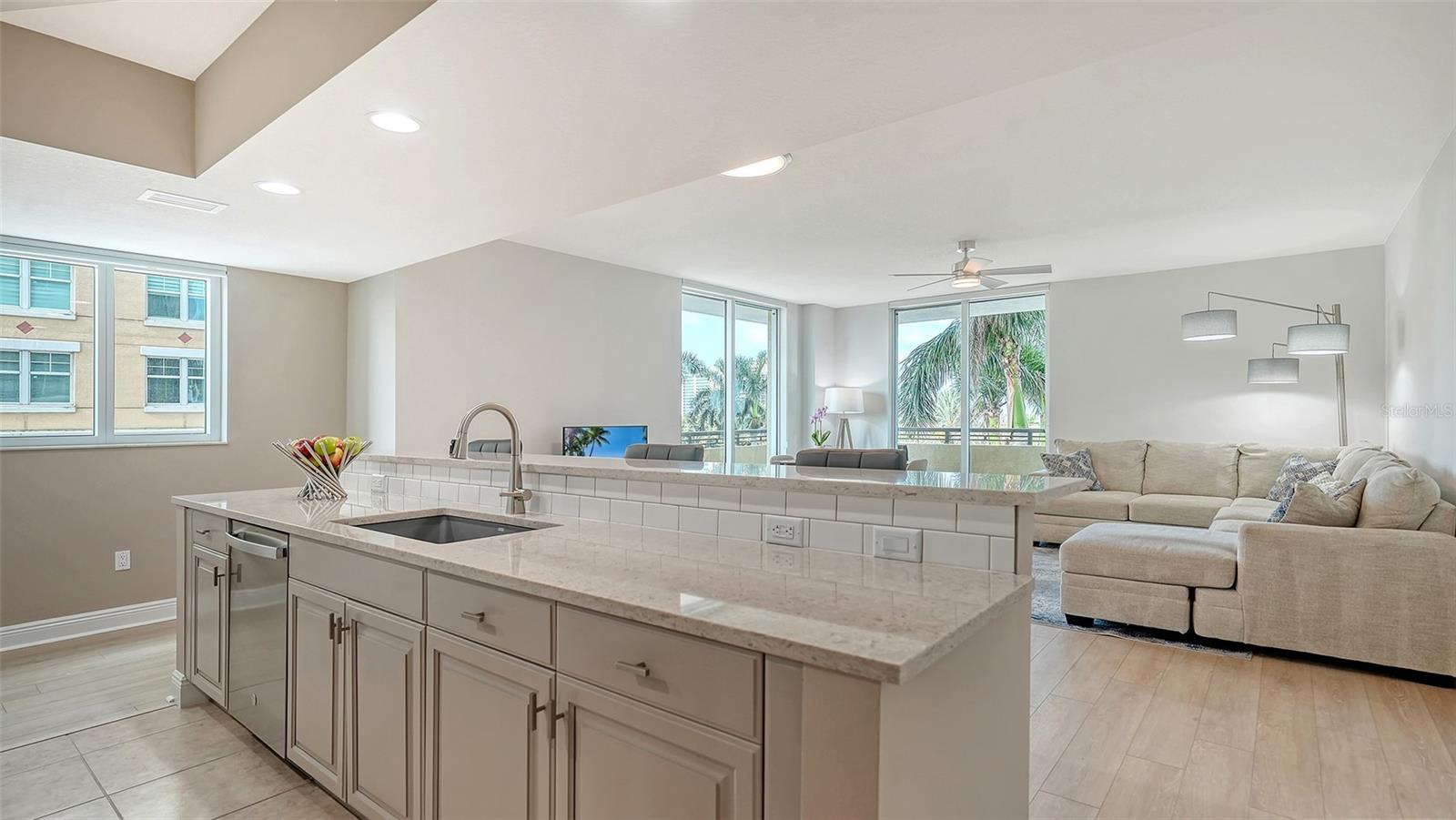 Image 6 of 31 For 800 Tamiami Trail 317