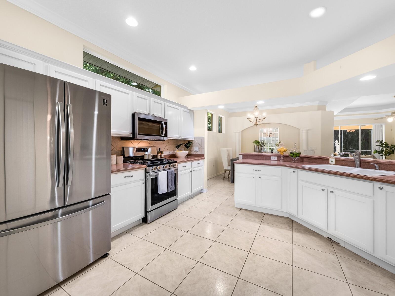 Image 11 of 30 For 8234 46th Court E