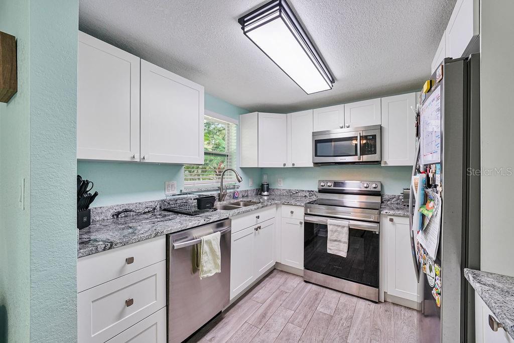 Image 17 of 69 For 4695 86th Avenue N