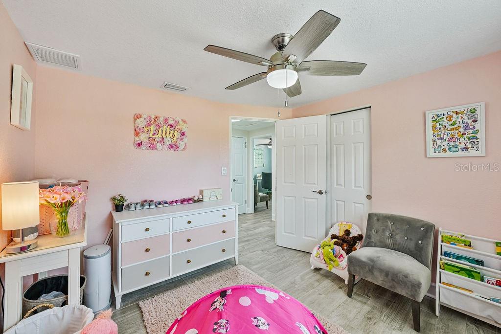 Image 27 of 69 For 4695 86th Avenue N