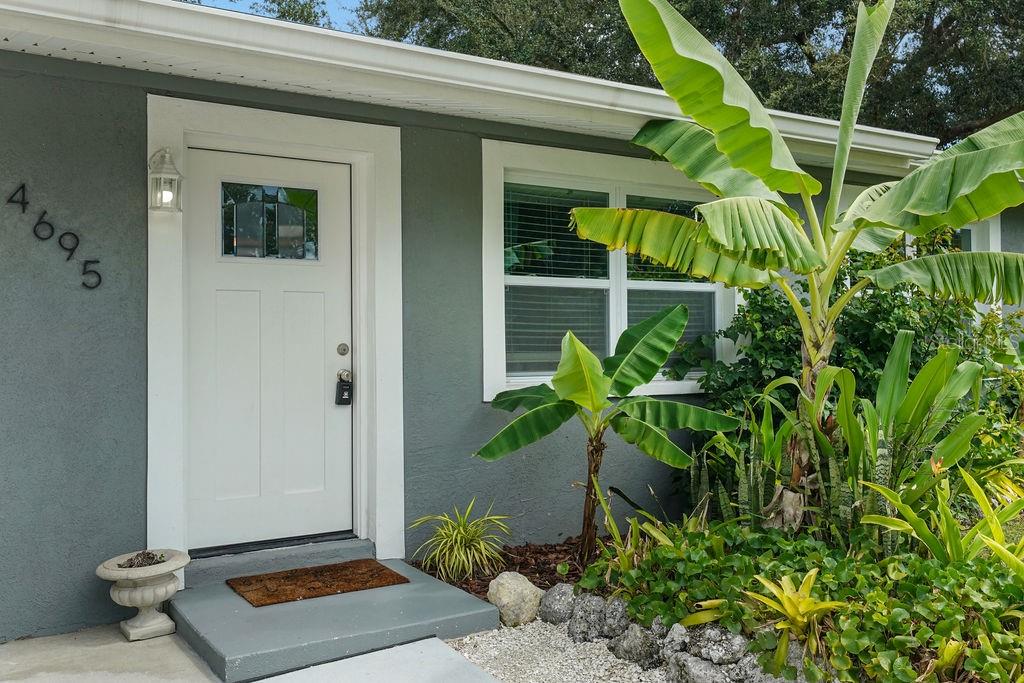 Image 3 of 69 For 4695 86th Avenue N