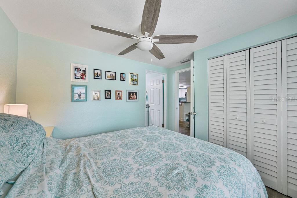 Image 33 of 69 For 4695 86th Avenue N