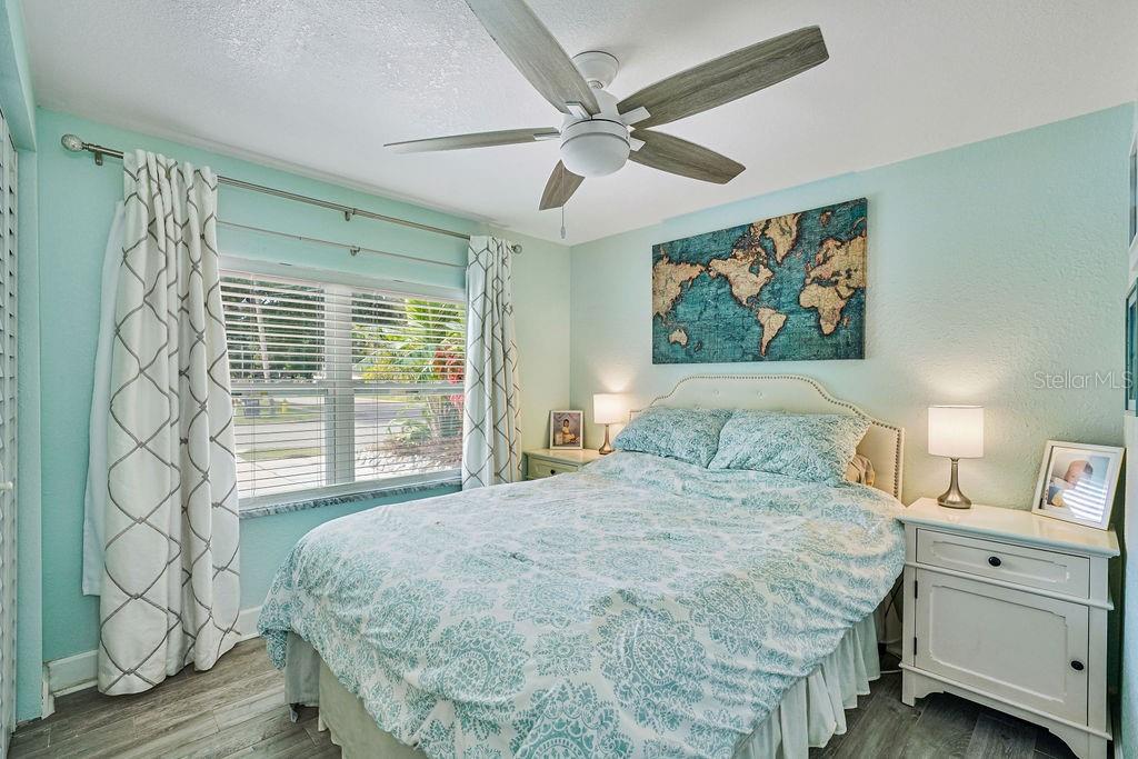 Image 35 of 69 For 4695 86th Avenue N