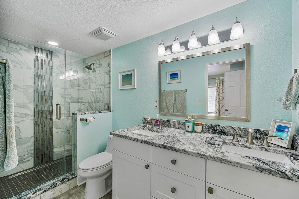 Image 36 of 69 For 4695 86th Avenue N