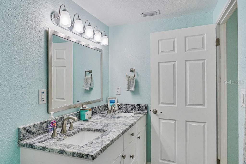 Image 37 of 69 For 4695 86th Avenue N