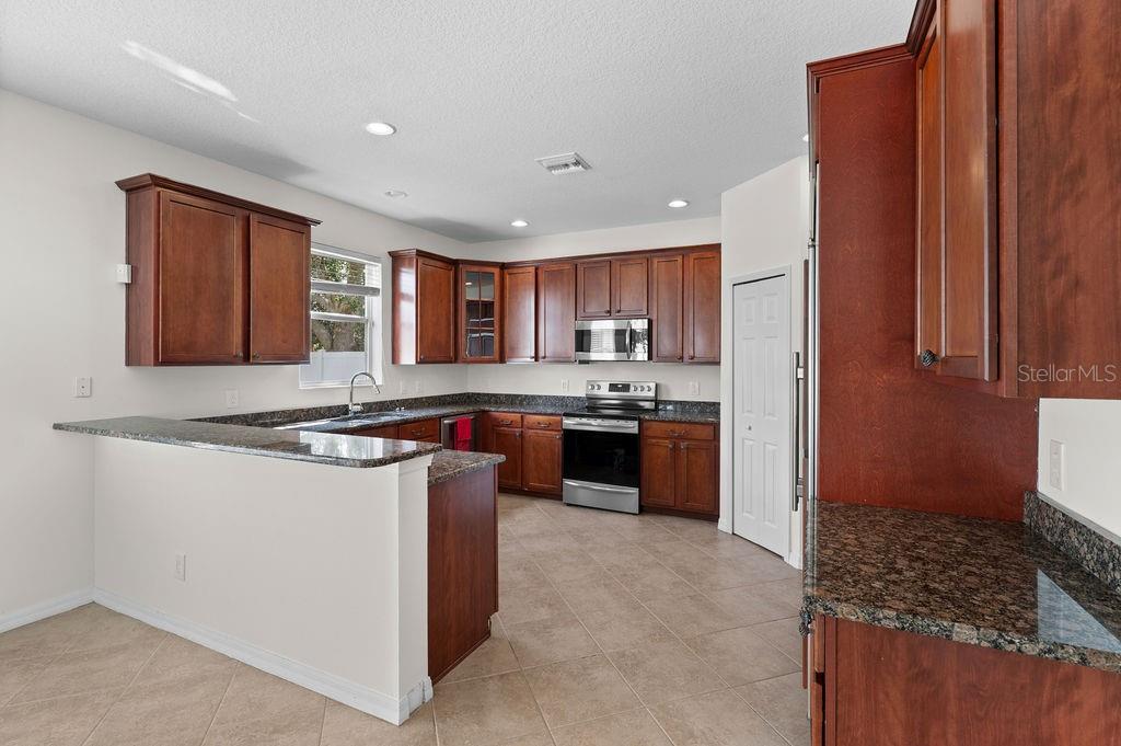 Image 14 of 50 For 4429 67th Street E