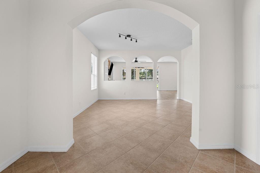Image 5 of 50 For 4429 67th Street E
