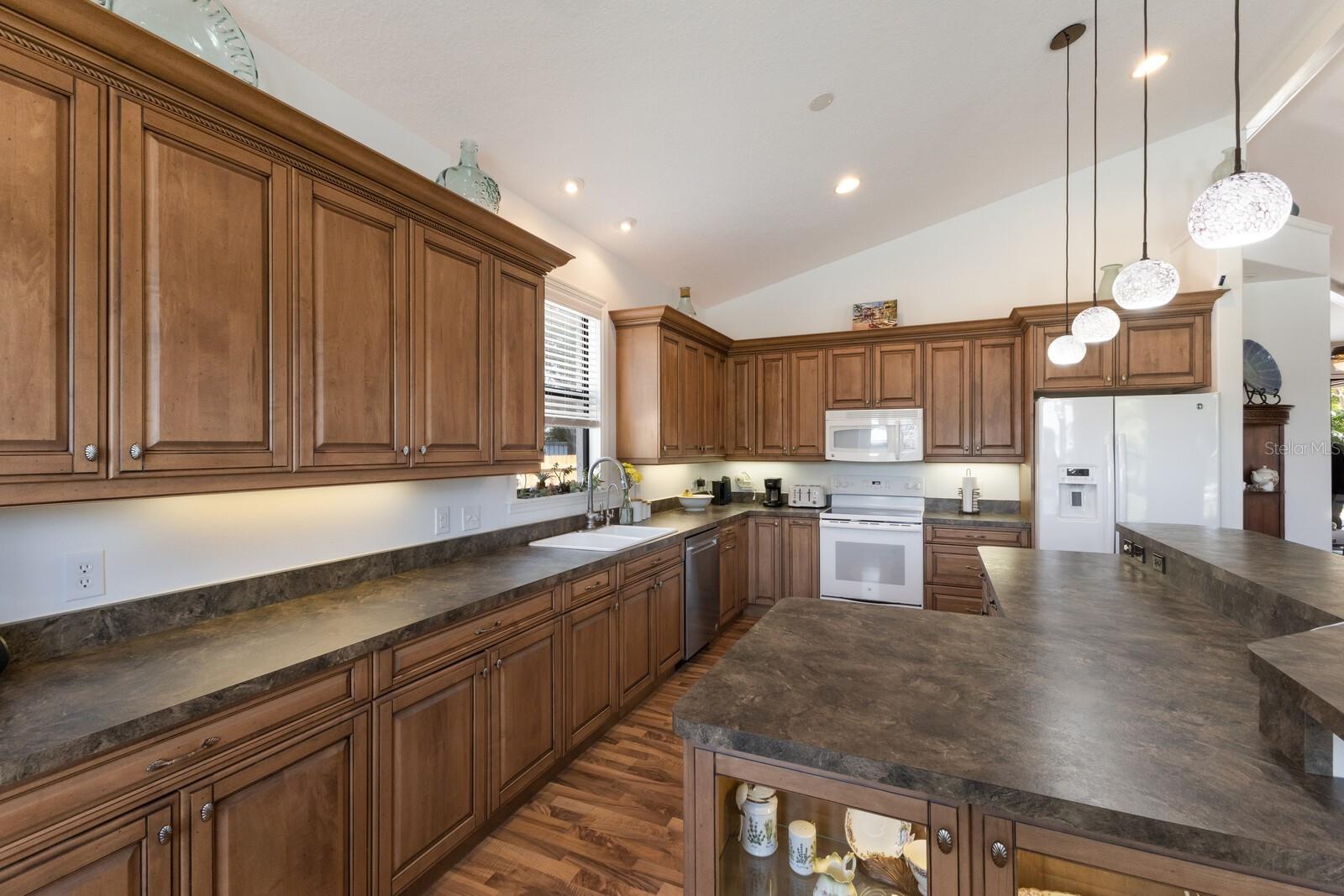 Image 24 of 41 For 5403 2nd Avenue W