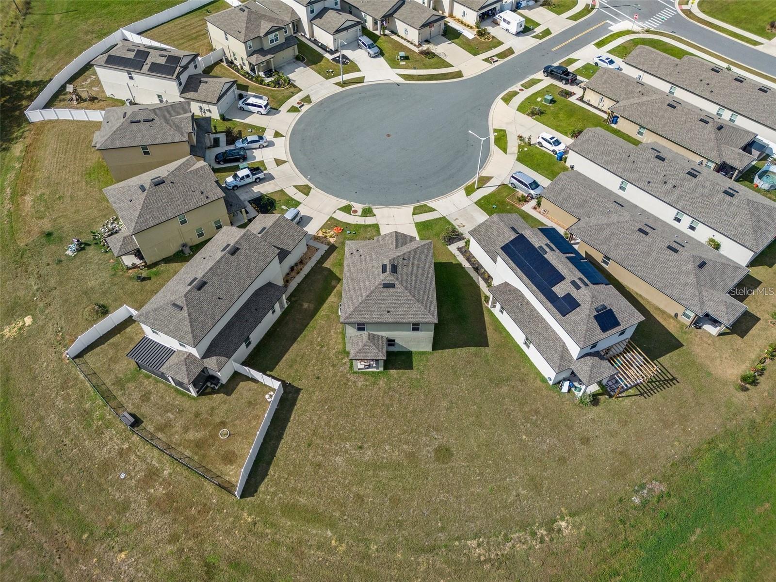 Listing photo id 22 for 5242 Fez Court