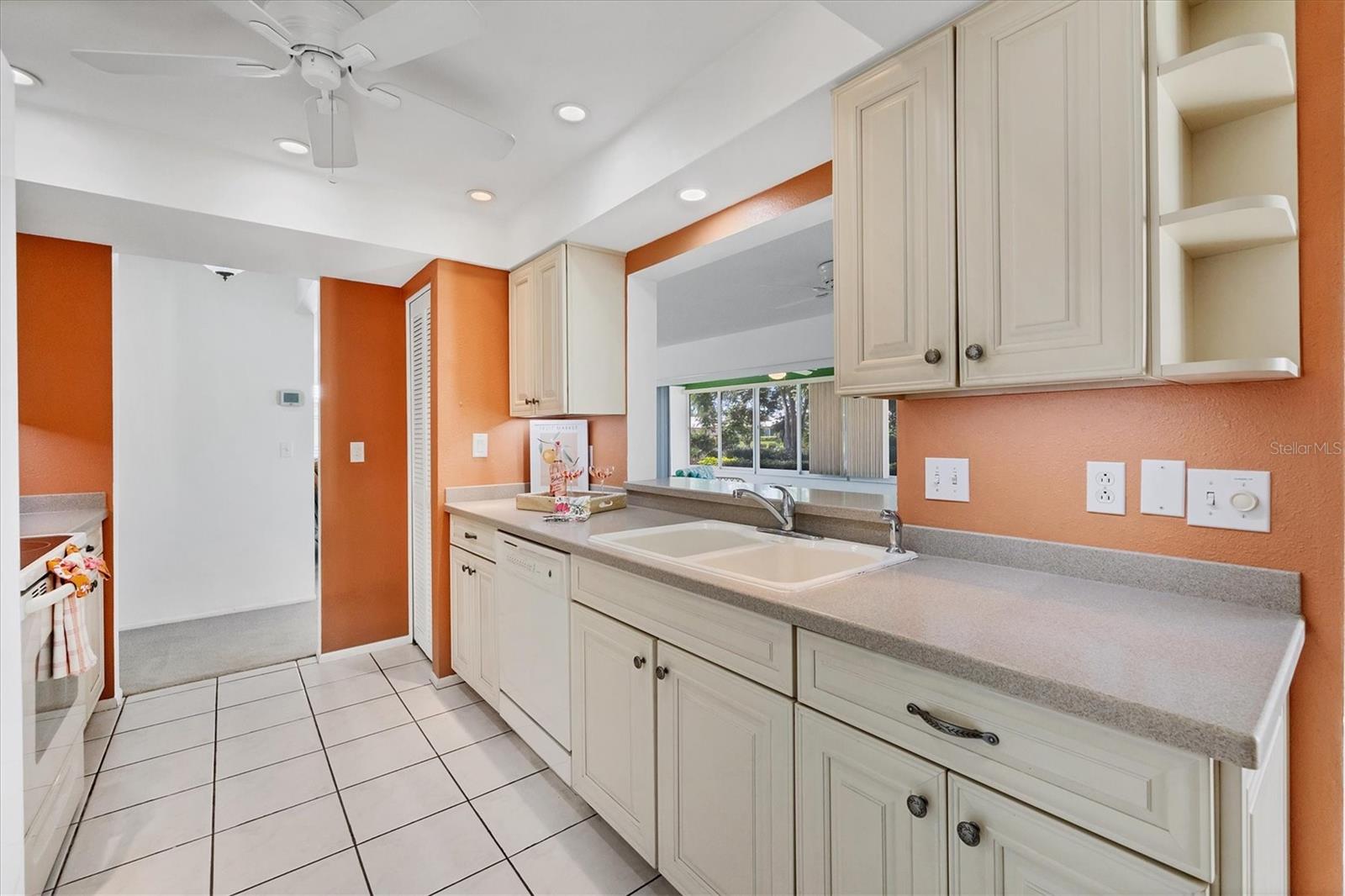 Image 10 of 46 For 6701 12th Avenue W