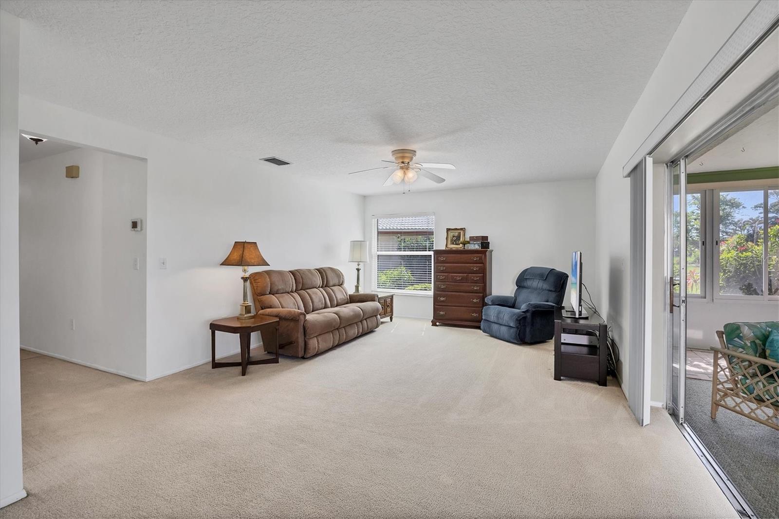 Image 12 of 46 For 6701 12th Avenue W