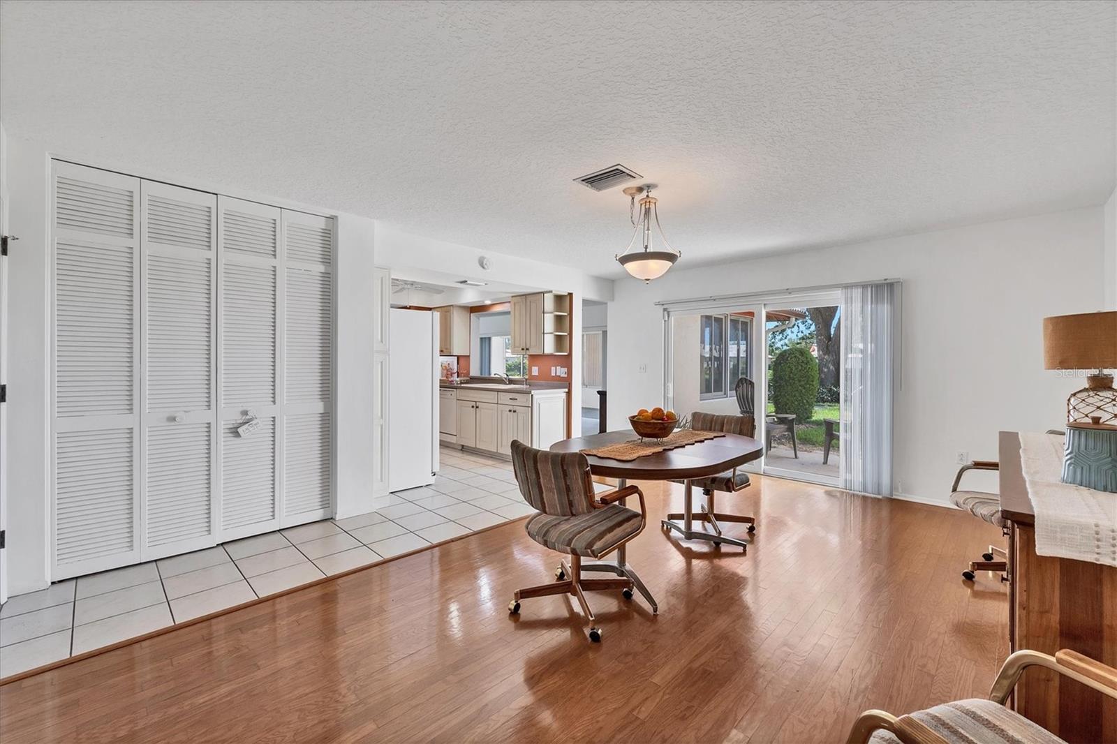 Image 20 of 46 For 6701 12th Avenue W