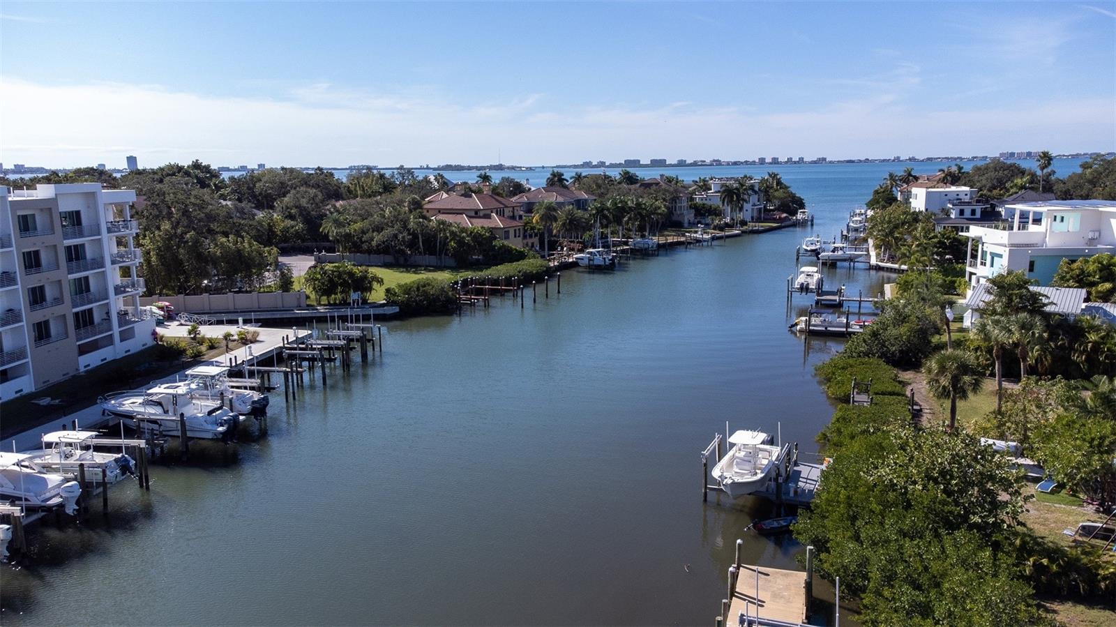 Image 46 of 48 For 1709 Tamiami Trail 215
