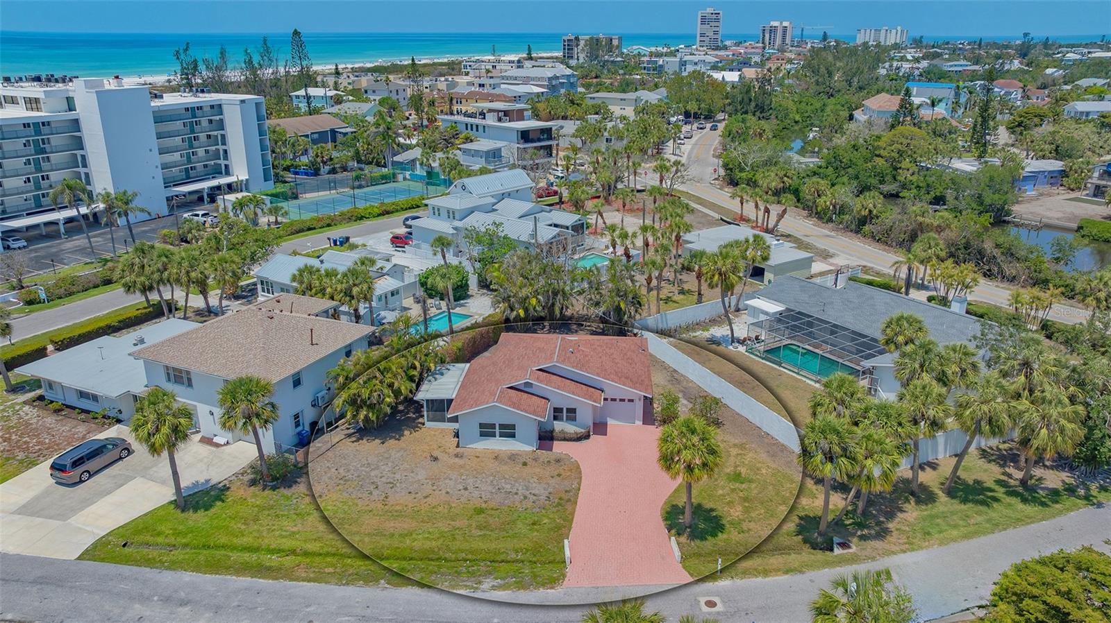 Image 2 of 28 For 5522 Calle Del Verano