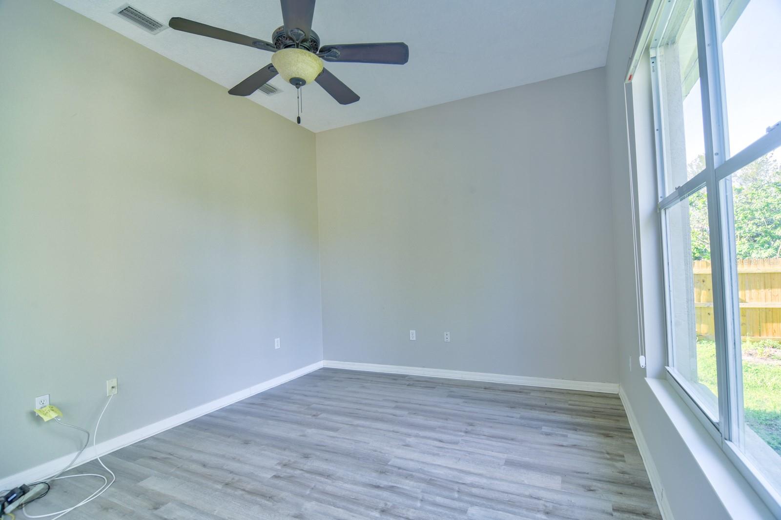 Image 23 of 56 For 2809 112th Terrace E