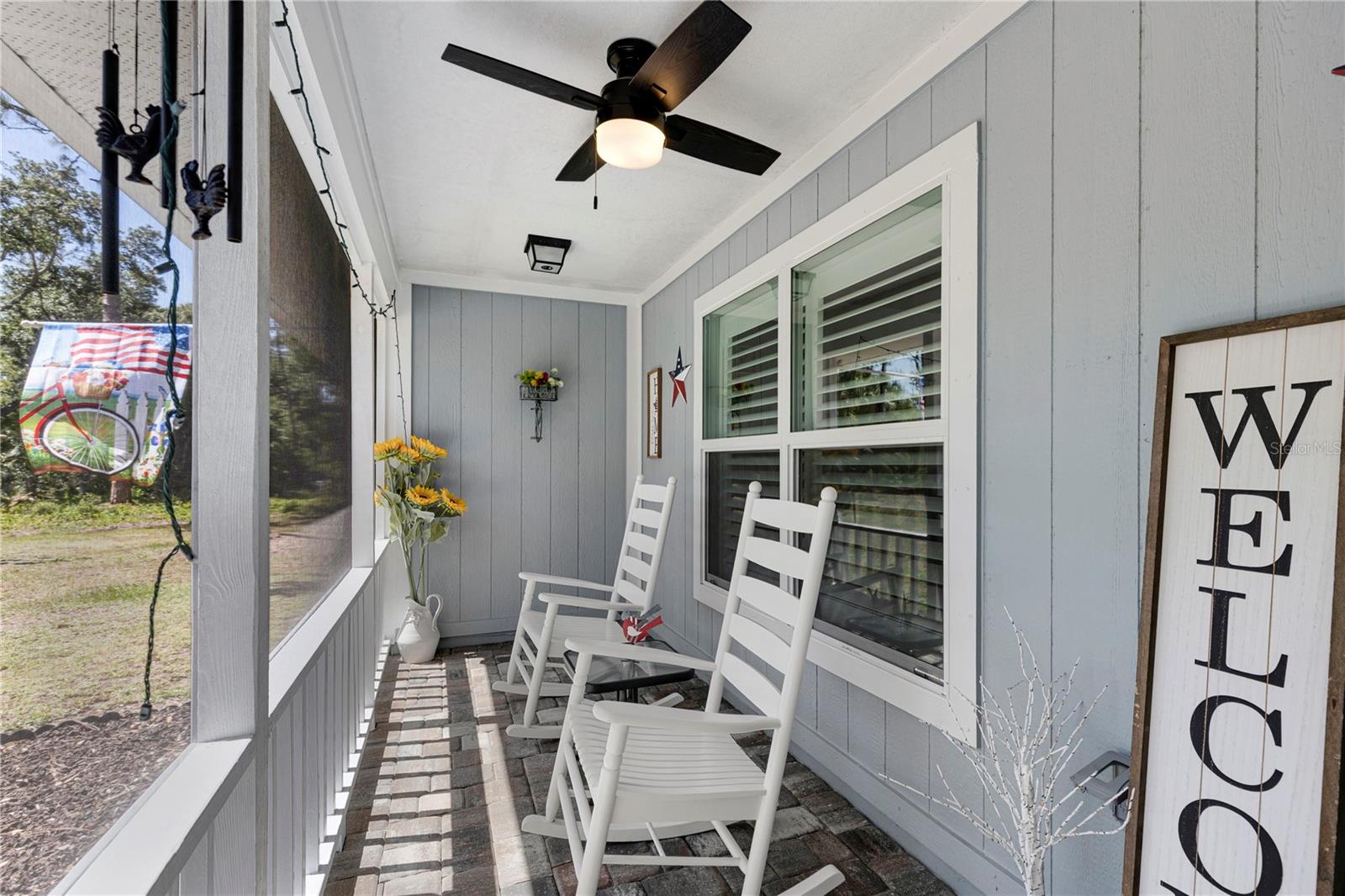 Listing photo id 0 for 6766 Beedla Street