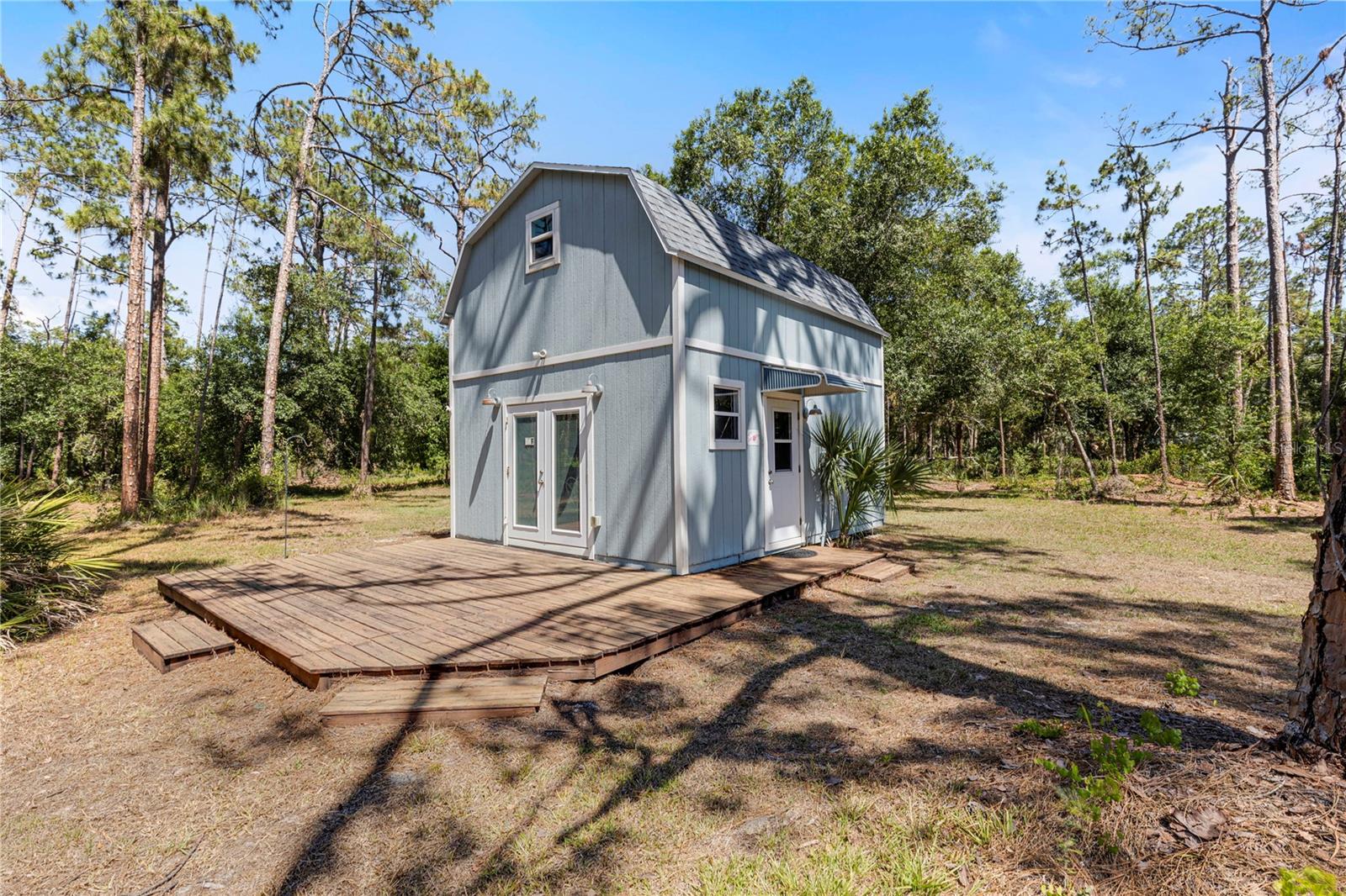 Listing photo id 26 for 6766 Beedla Street