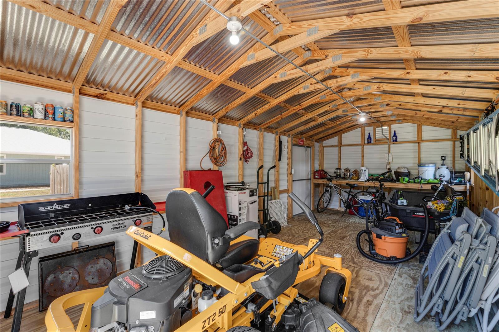 Listing photo id 29 for 6766 Beedla Street