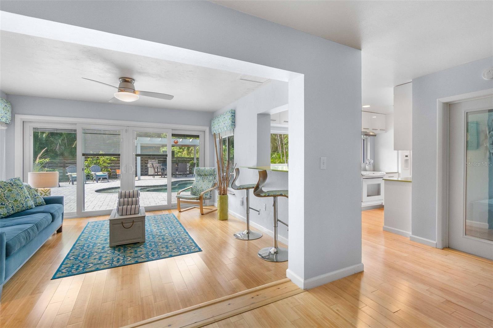Image 15 of 43 For 680 41 Street