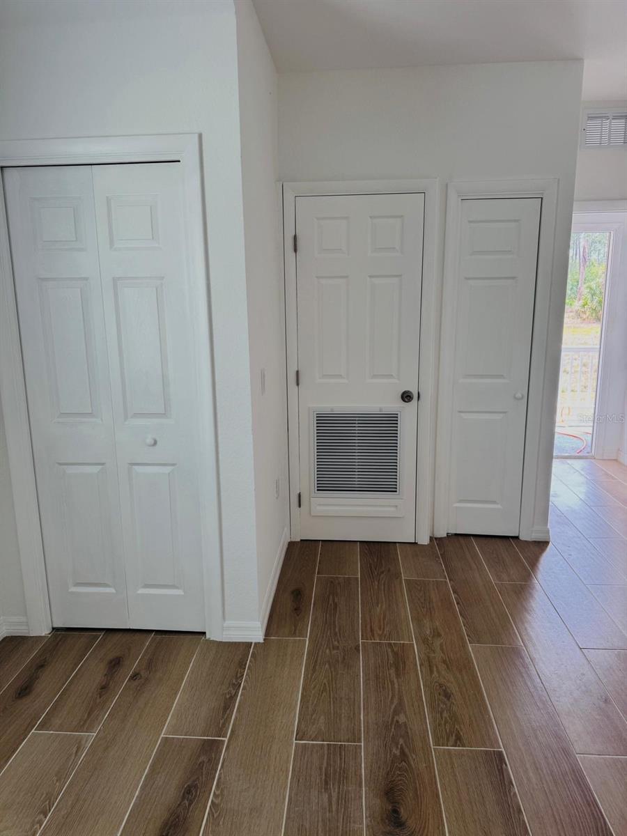 Image 11 of 55 For 8412 Grove Boulevard