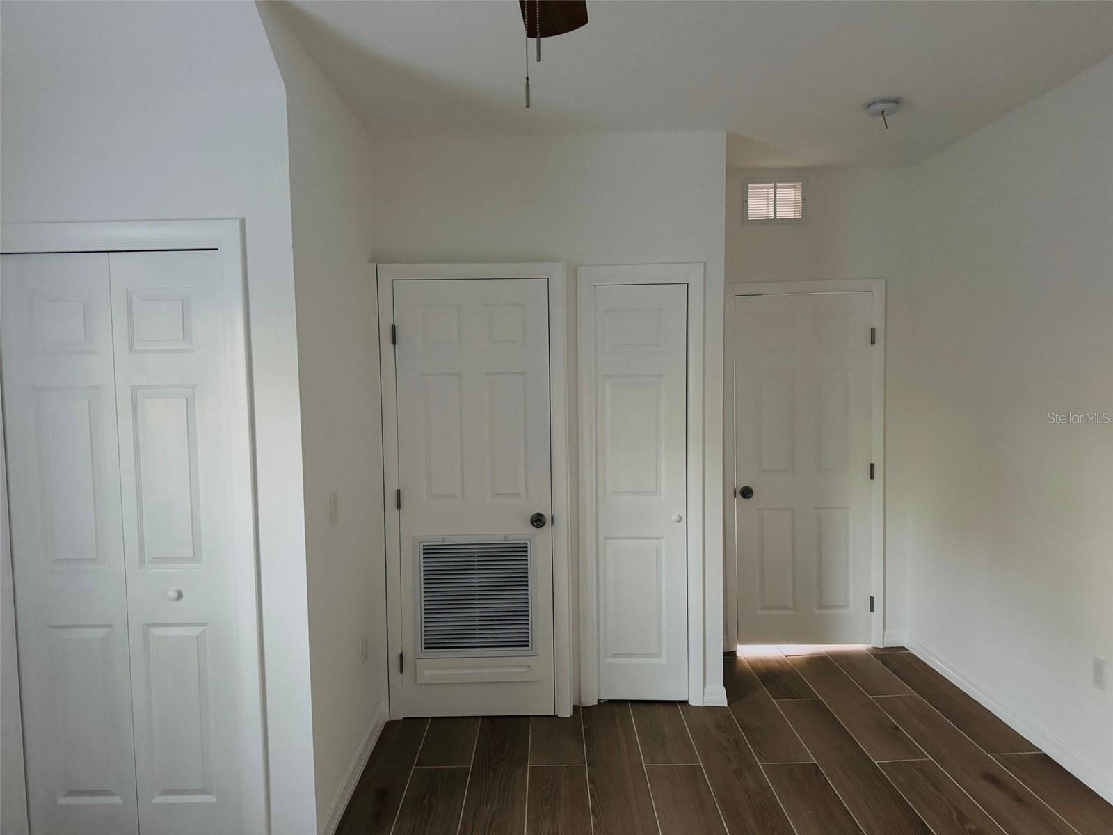 Image 12 of 55 For 8412 Grove Boulevard