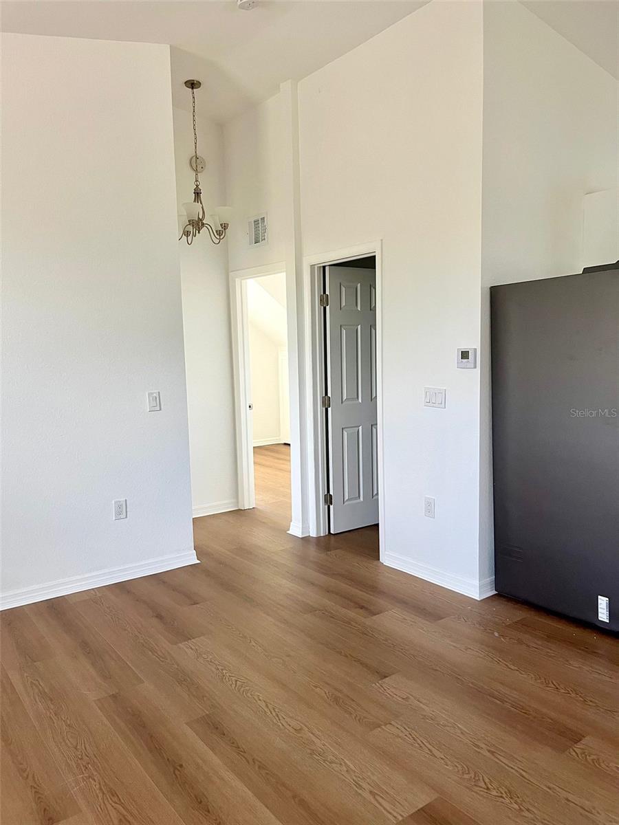 Image 37 of 55 For 8412 Grove Boulevard