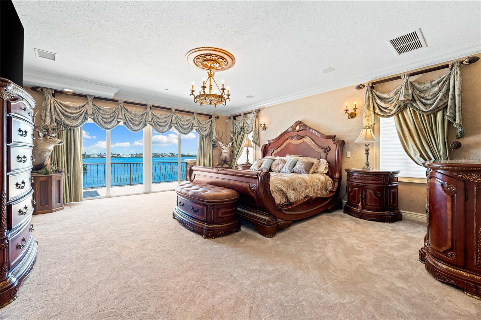 Listing photo id 37 for 290 Washington Drive